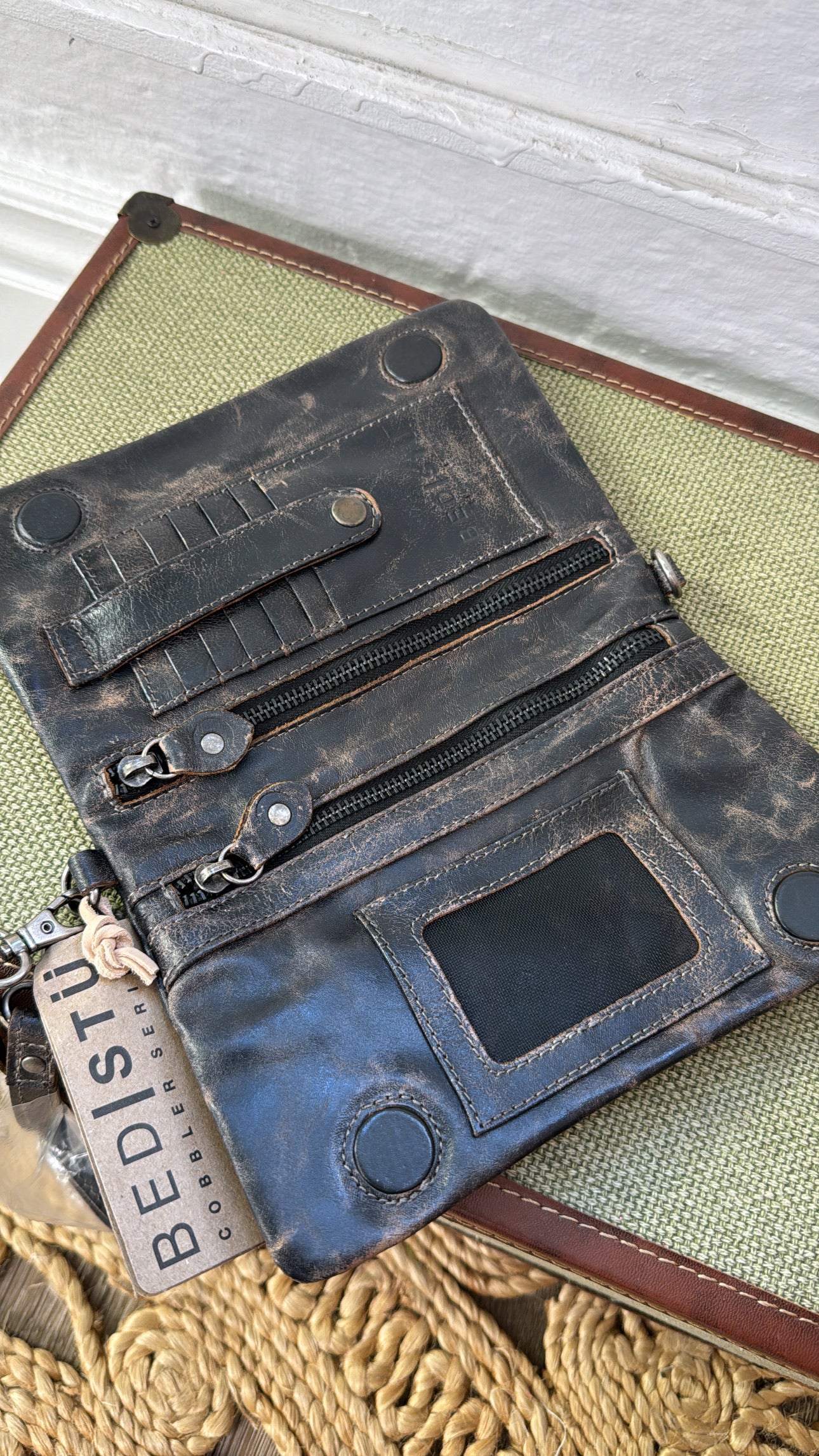 BedStu Cadence Crossbody, Black Lux – Everyday Chic Boutique