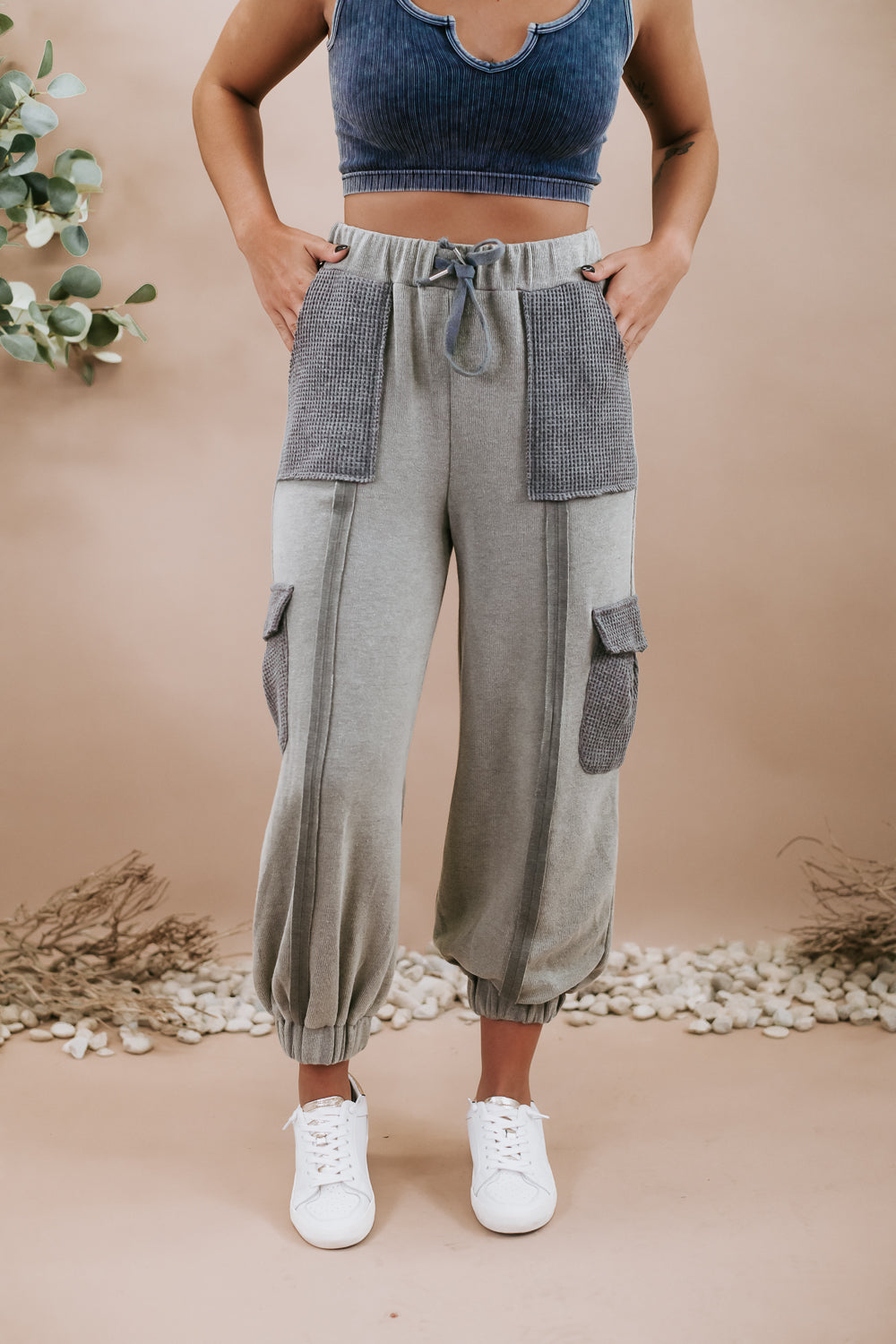Buy Popwings Casual Grey Solid Twill Joggers For Women