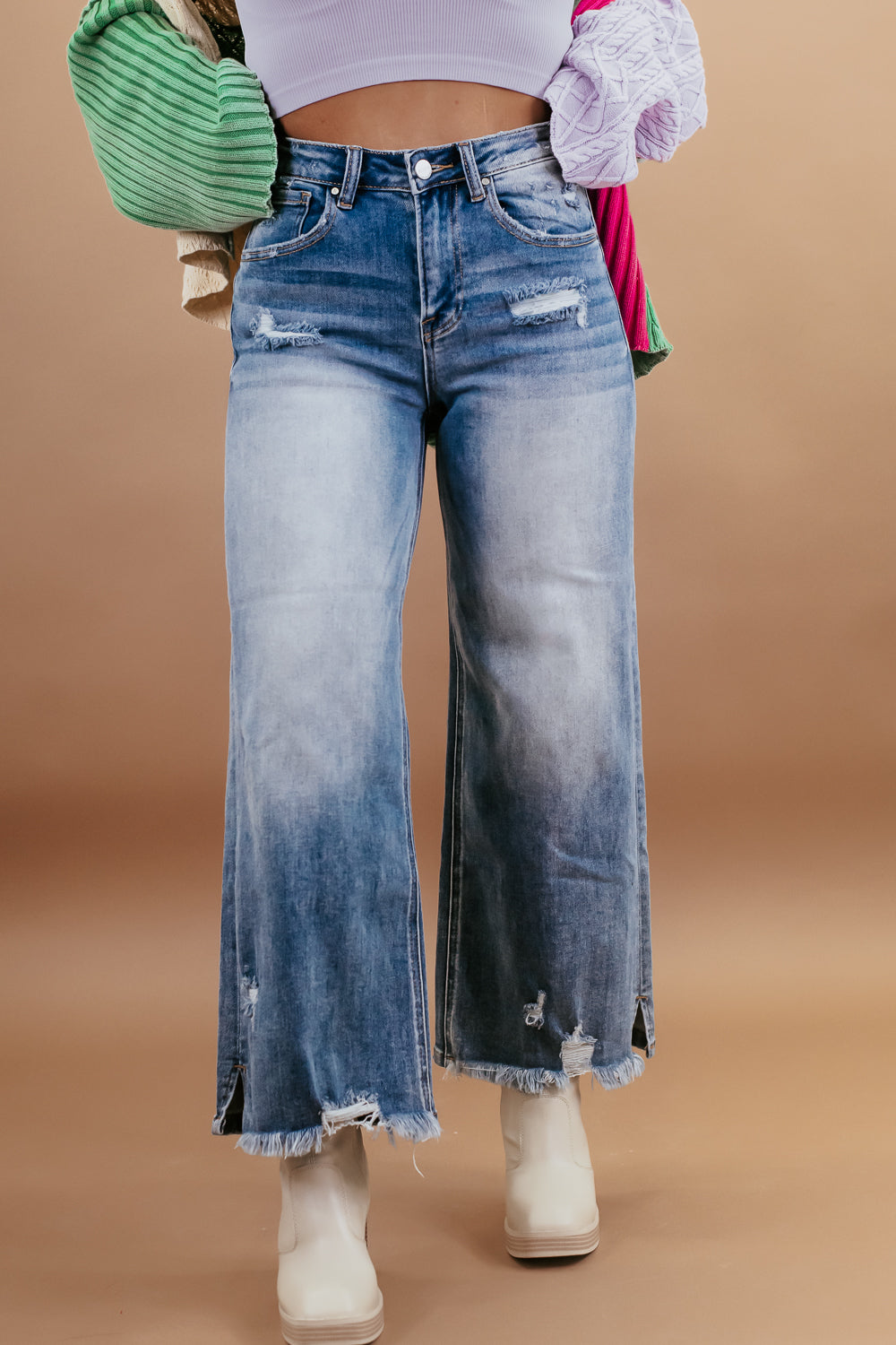Jordan High Rise Frayed Hem Wide Leg Jeans, Light Wash RISEN – Everyday  Chic Boutique