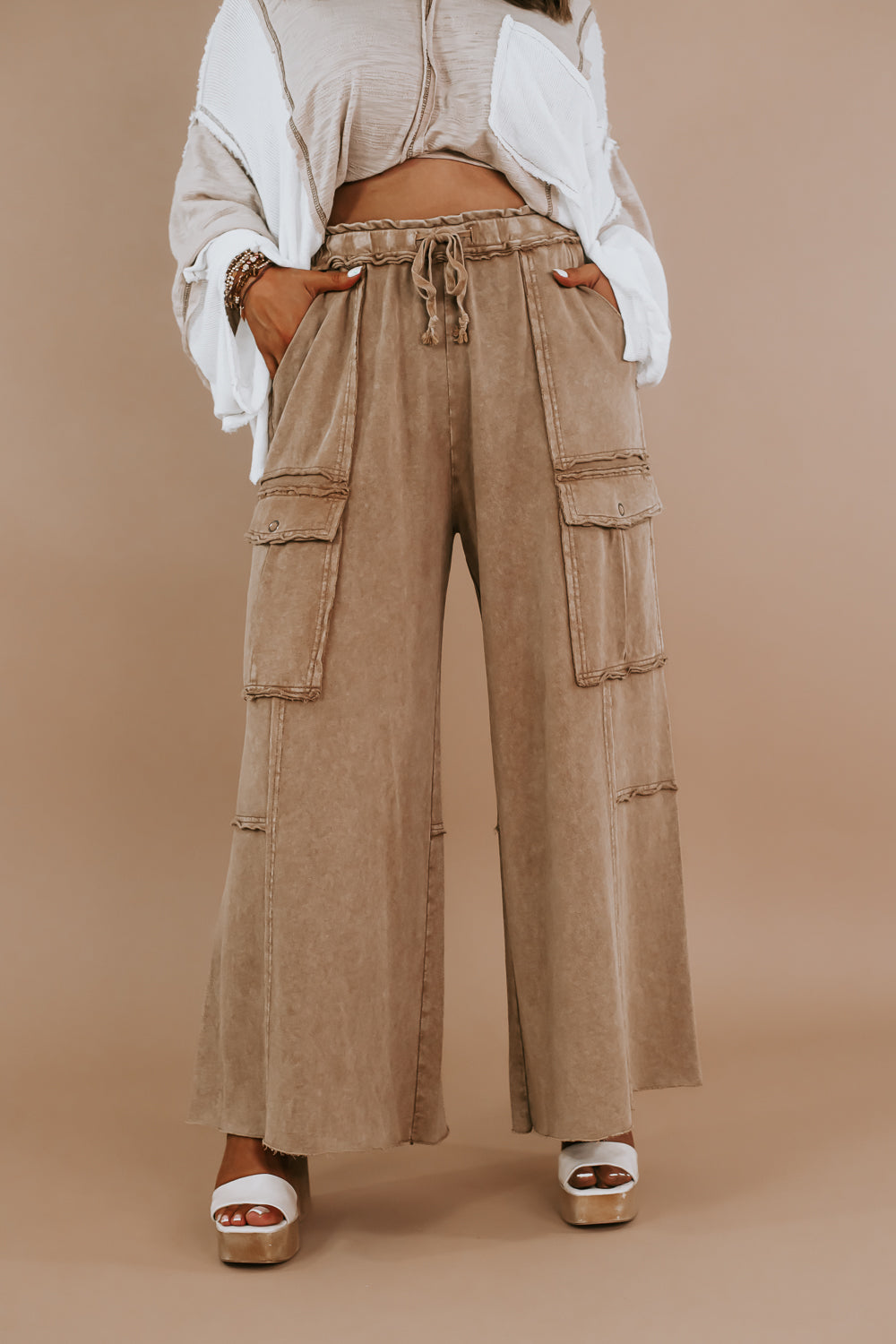 【25s Sep.】Washed Distressed Mole-Skin Cropped Cargo Pants