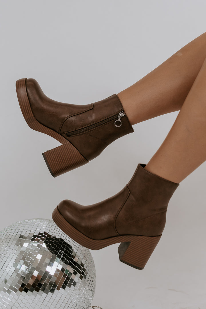 Groovy Girl Bootie , Brown by