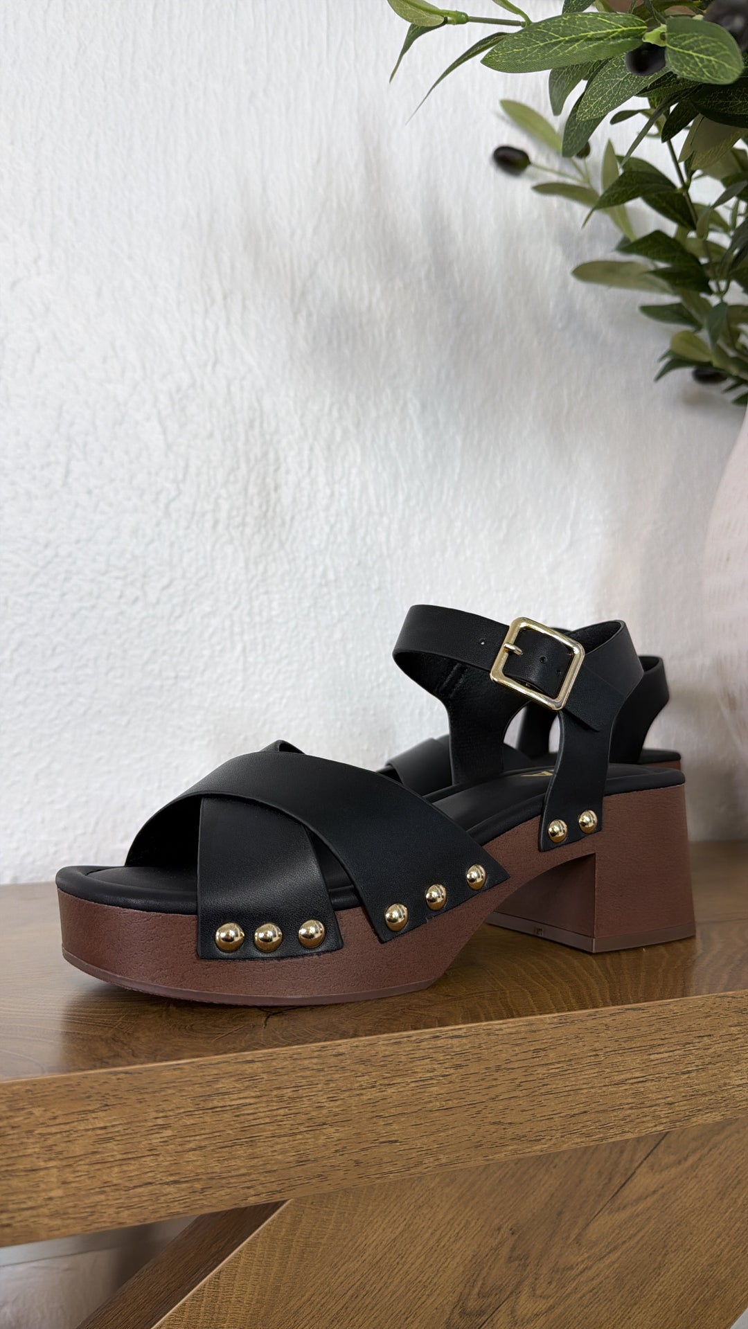 The Classic Stud Heel, Black