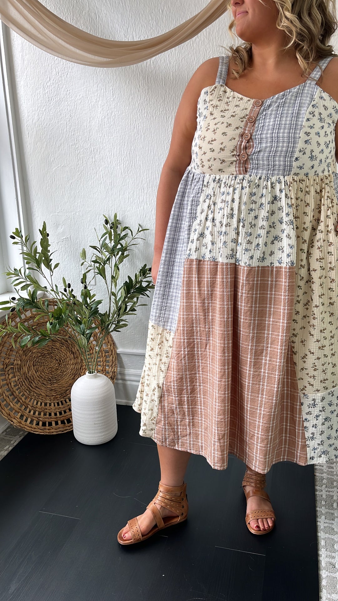 Patchwork Blooms Midi Dress, Ivory – Everyday Chic Boutique