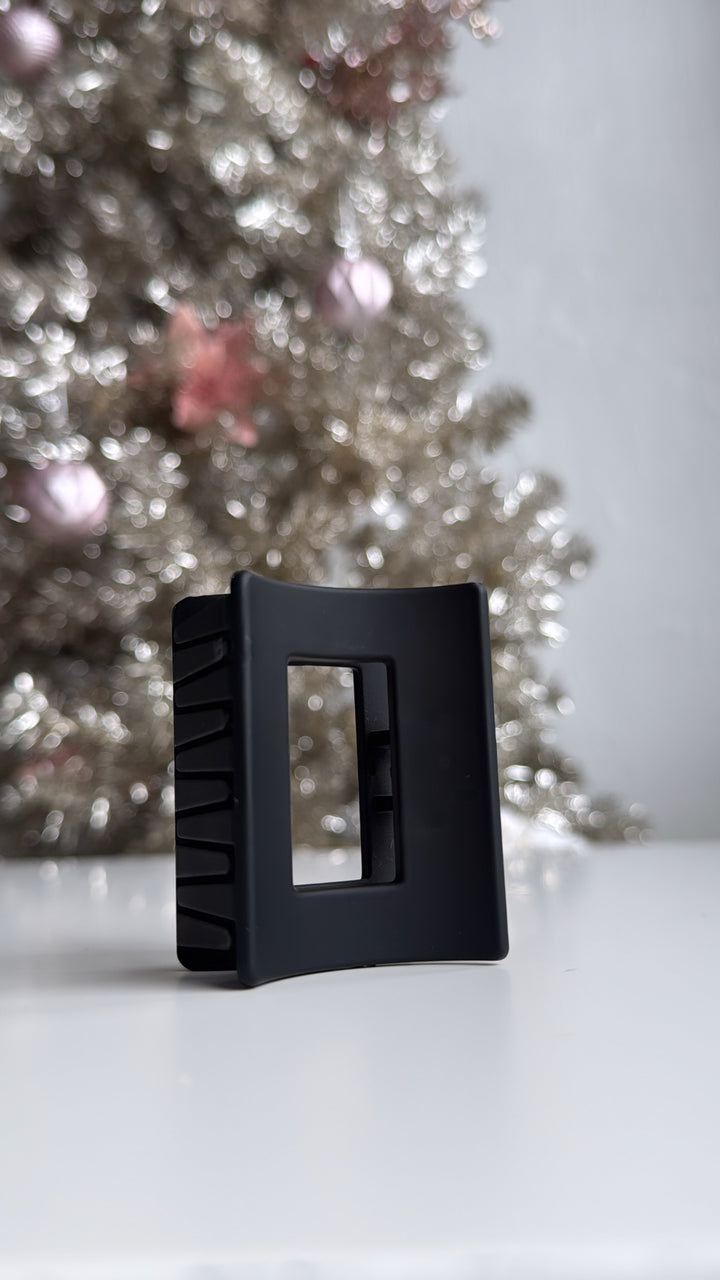 Med. Matte Black Clip