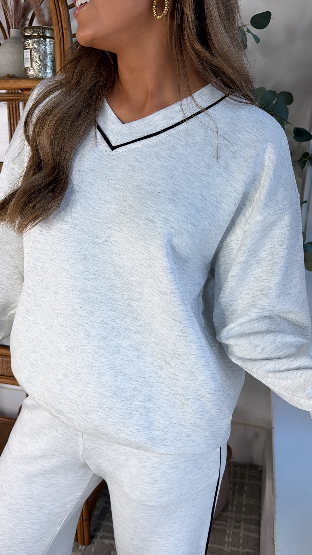 Eastside V-Neck Sweatshirt, Heather Grey