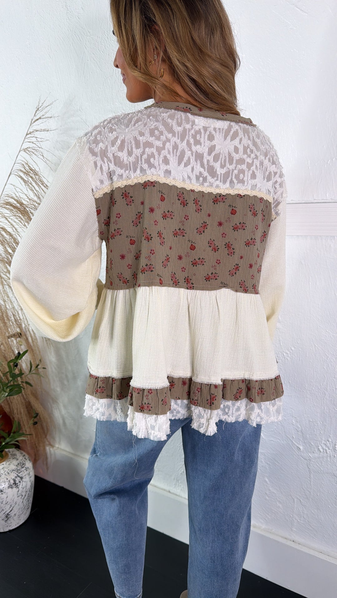 DOORBUSTER: POL Simple & Sweet Blouse, Cream