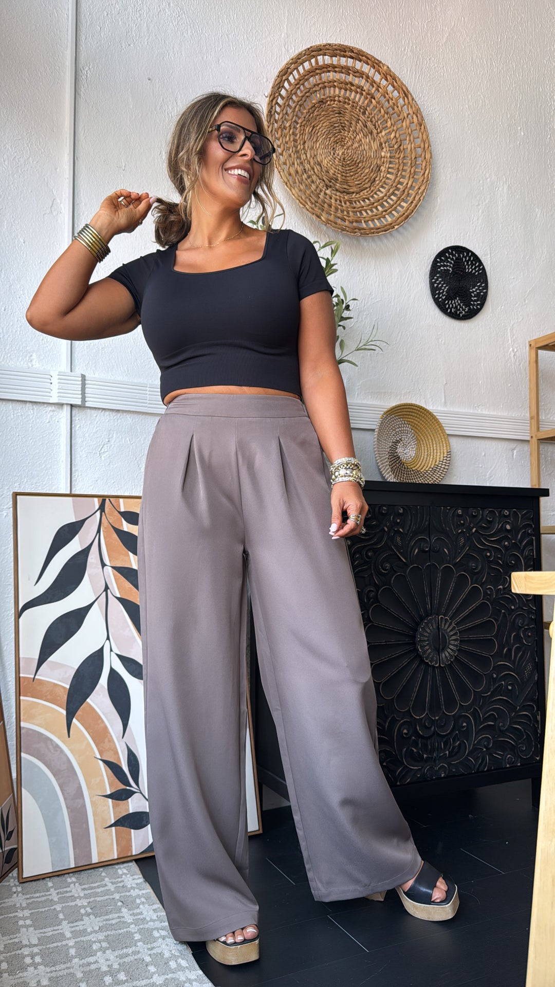 Pretty in Pleats Wide Leg Pants, Mocha