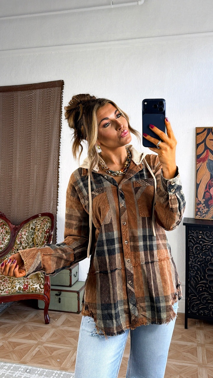 Valley Range Hooded Flannel, Washed Toffee
