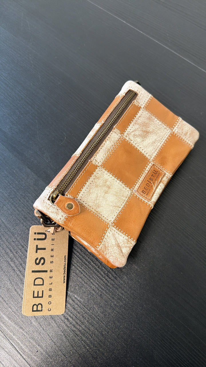 Bedstu Cadence PW, Tan Rustic Nectar Lux