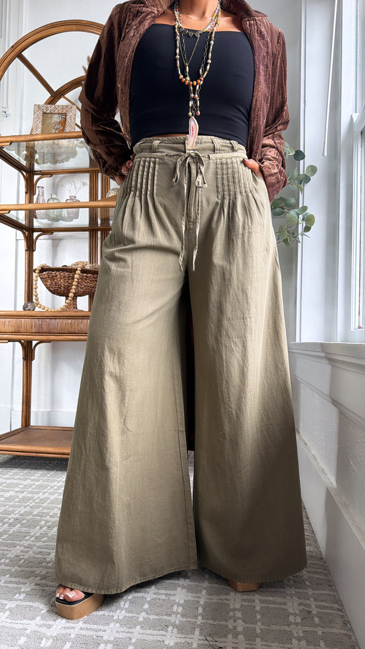 Aged Oak Wide Leg Pant, Olive