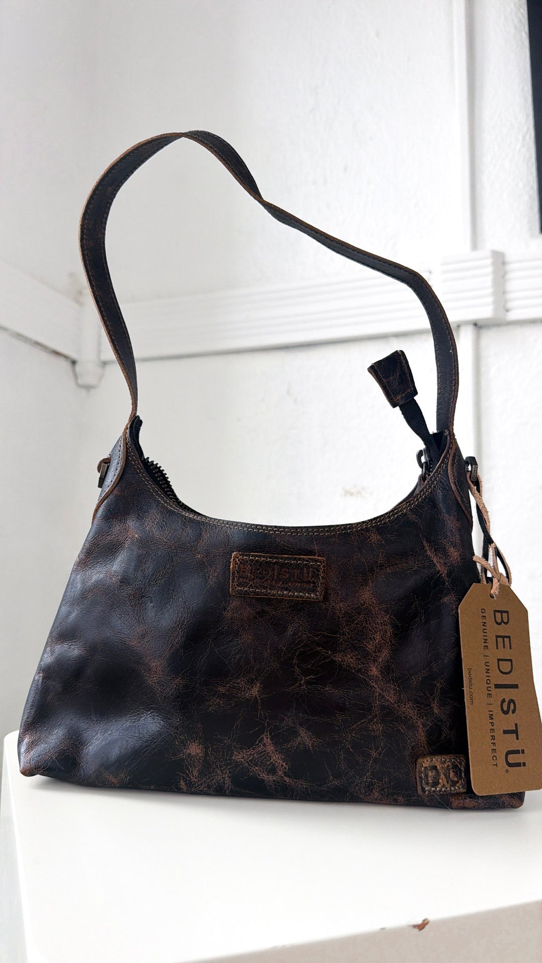 Bedstu Denton, Black Lux
