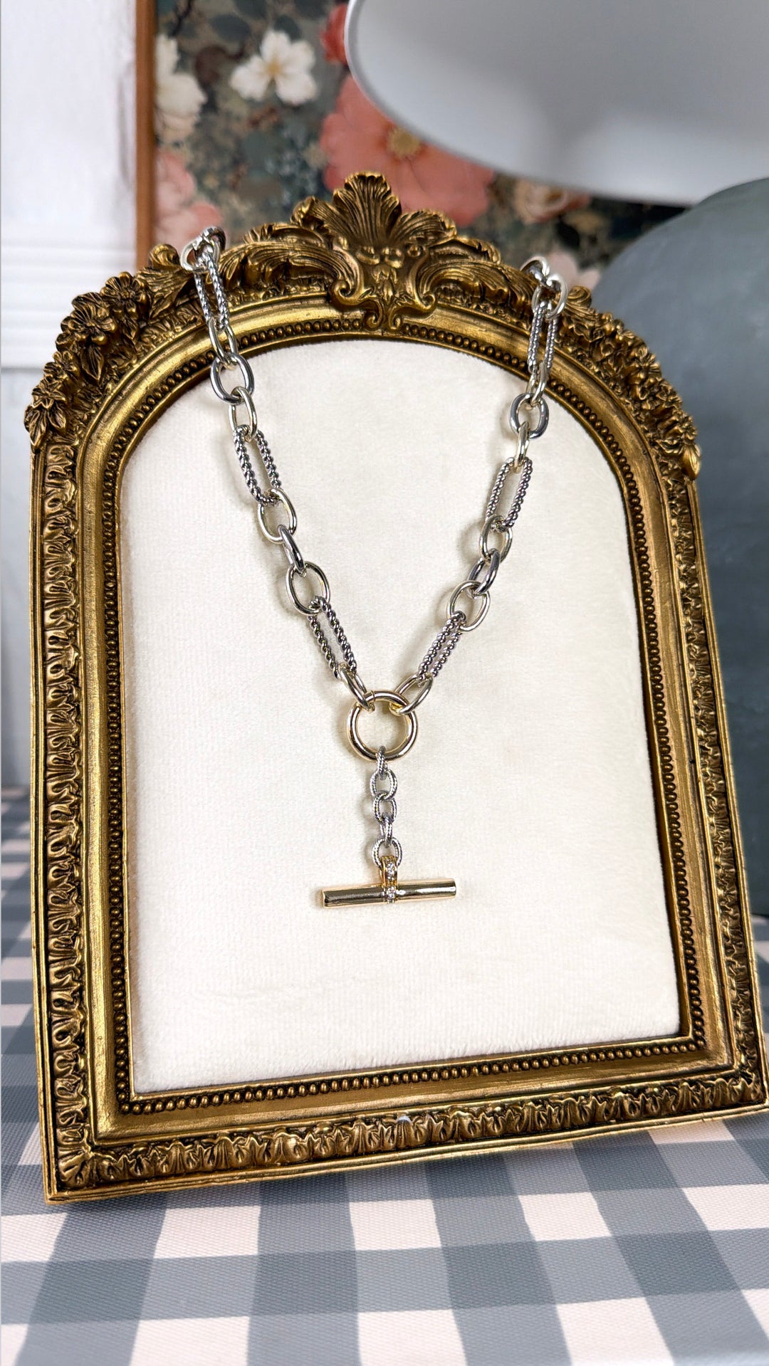 Textured Chain Necklace