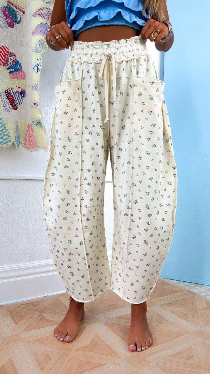 Modern Garden Joggers, Cream