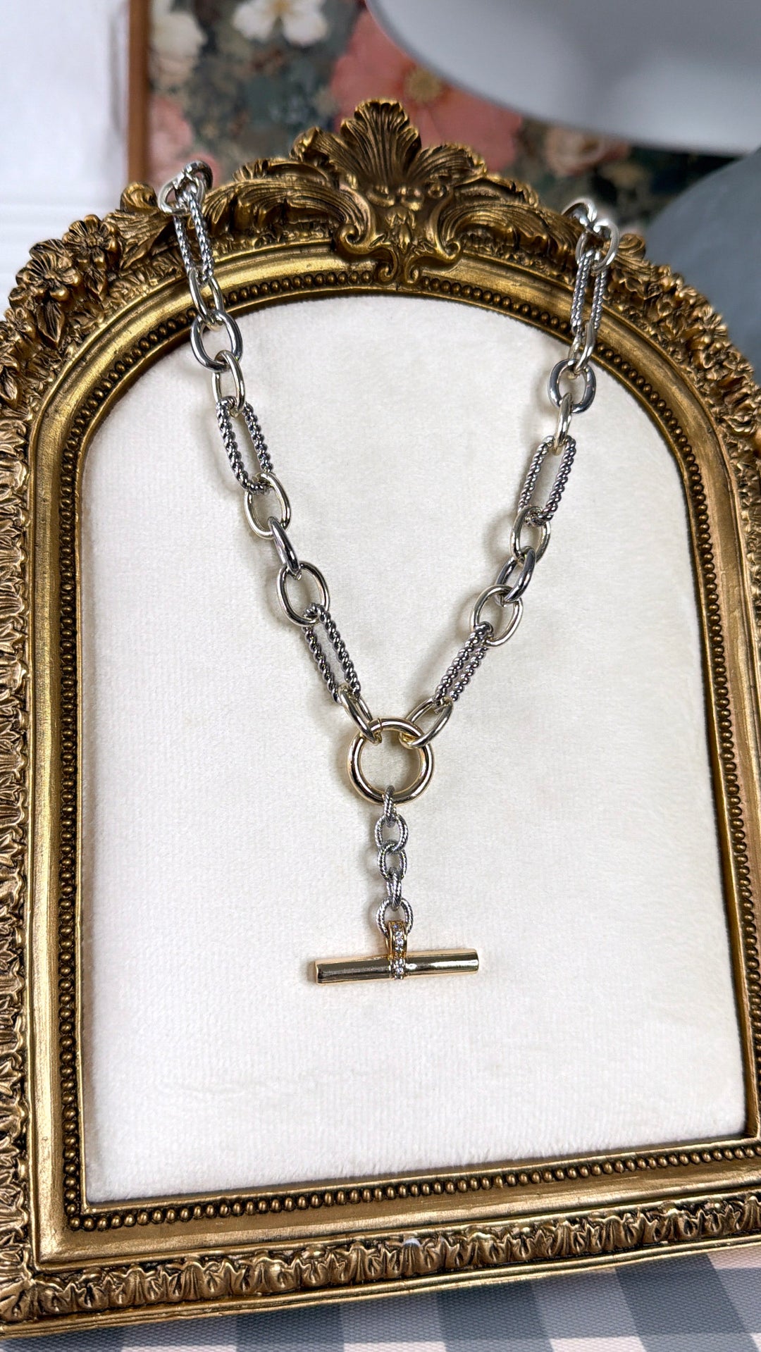 Textured Chain Necklace