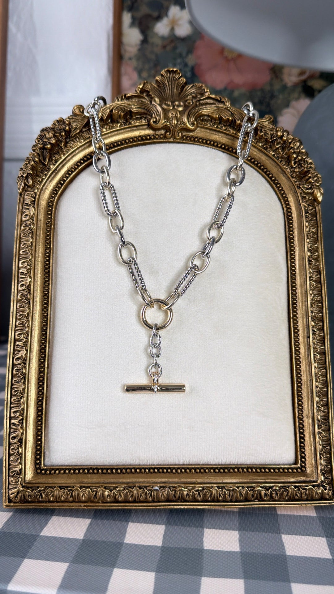 Textured Chain Necklace