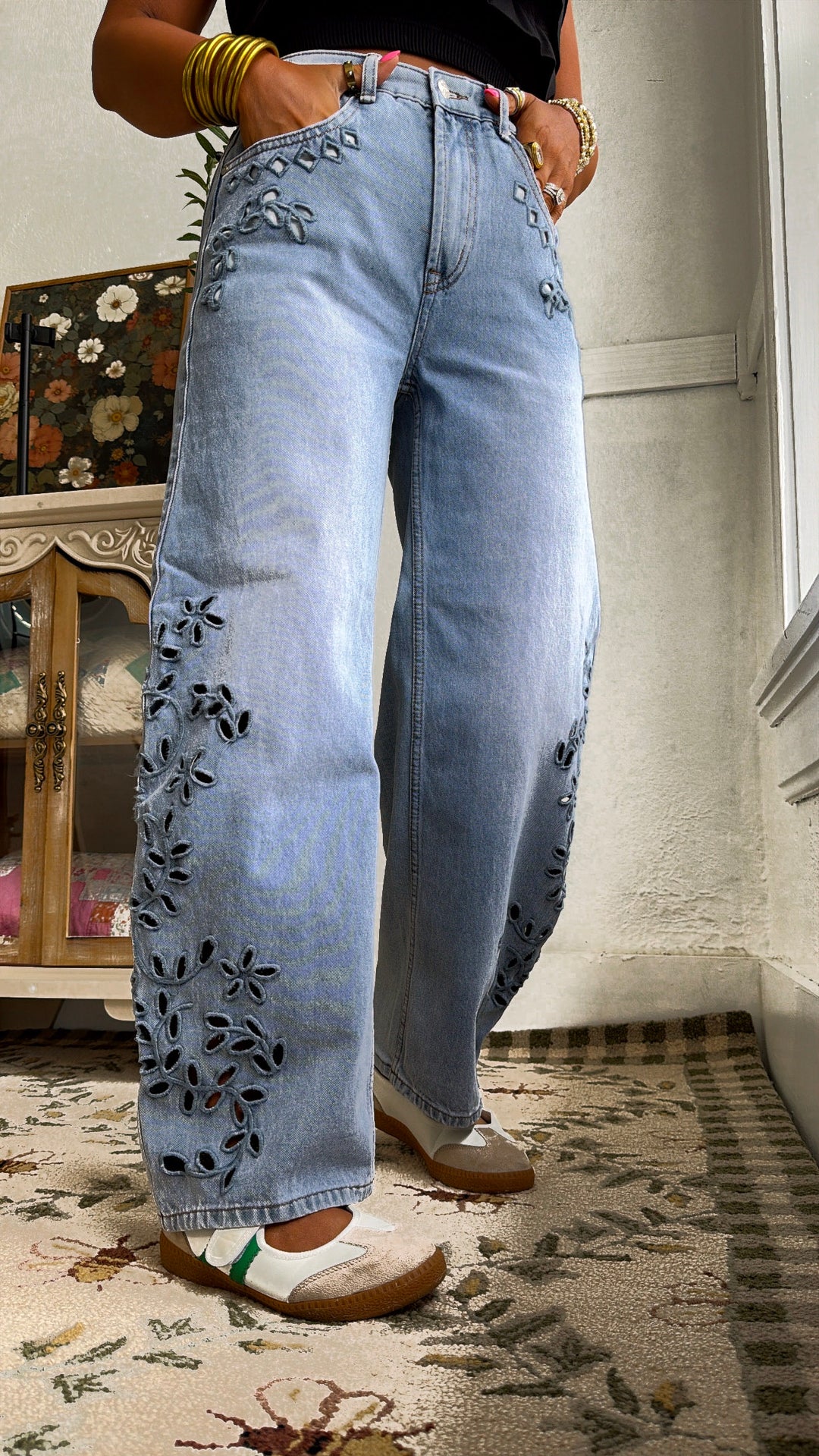 Eyelet Floral Detail Barrel Jeans, Light Denim