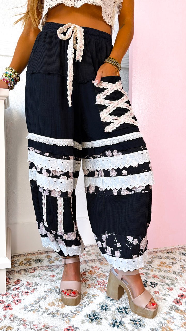 Dark Amber Tide Jogger Pant, Black