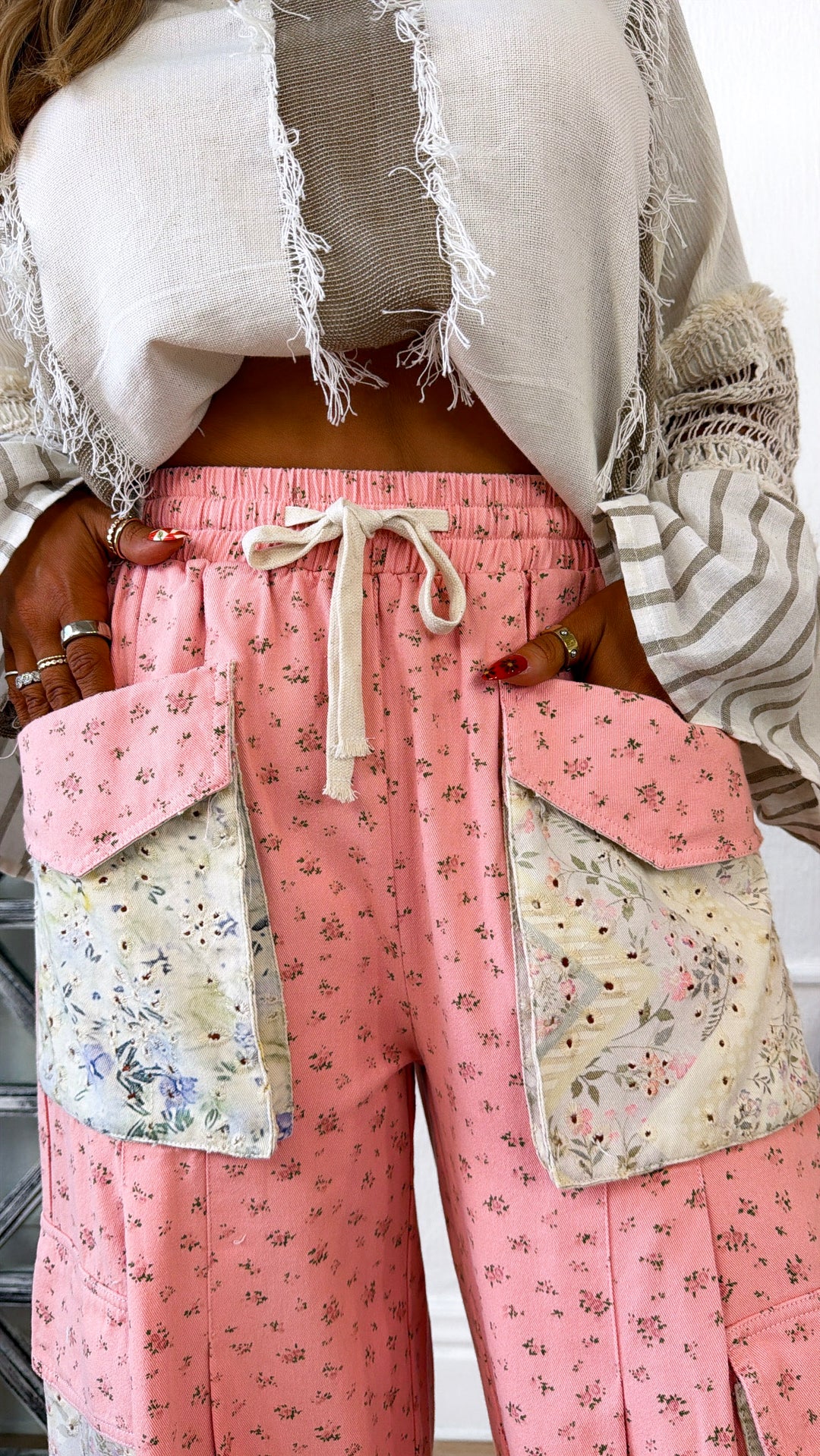 Floral Eyelet Pocket Jogger, Pale Pink