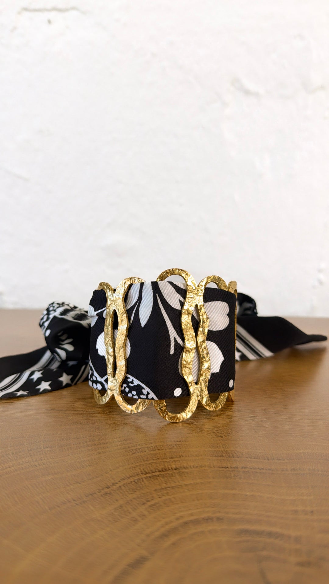 Bracelet Scarf, Black