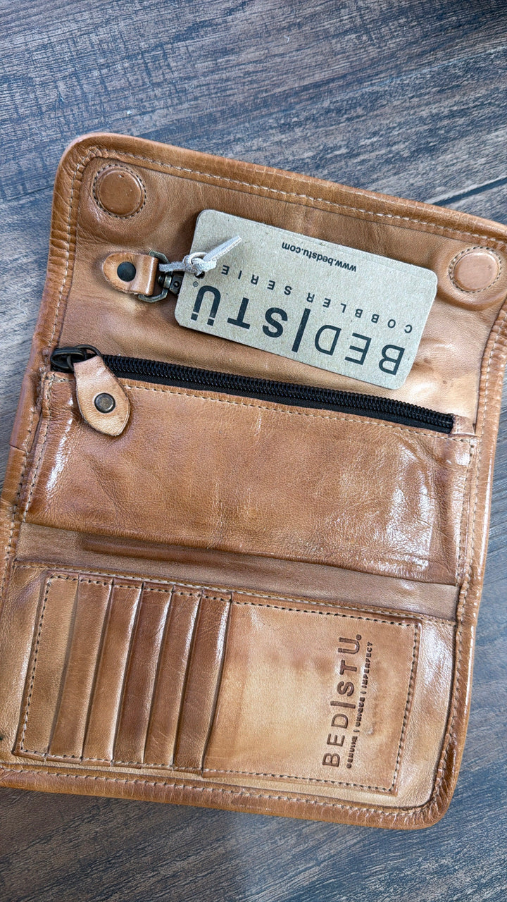 Bedstu Canton, Tan Rustic
