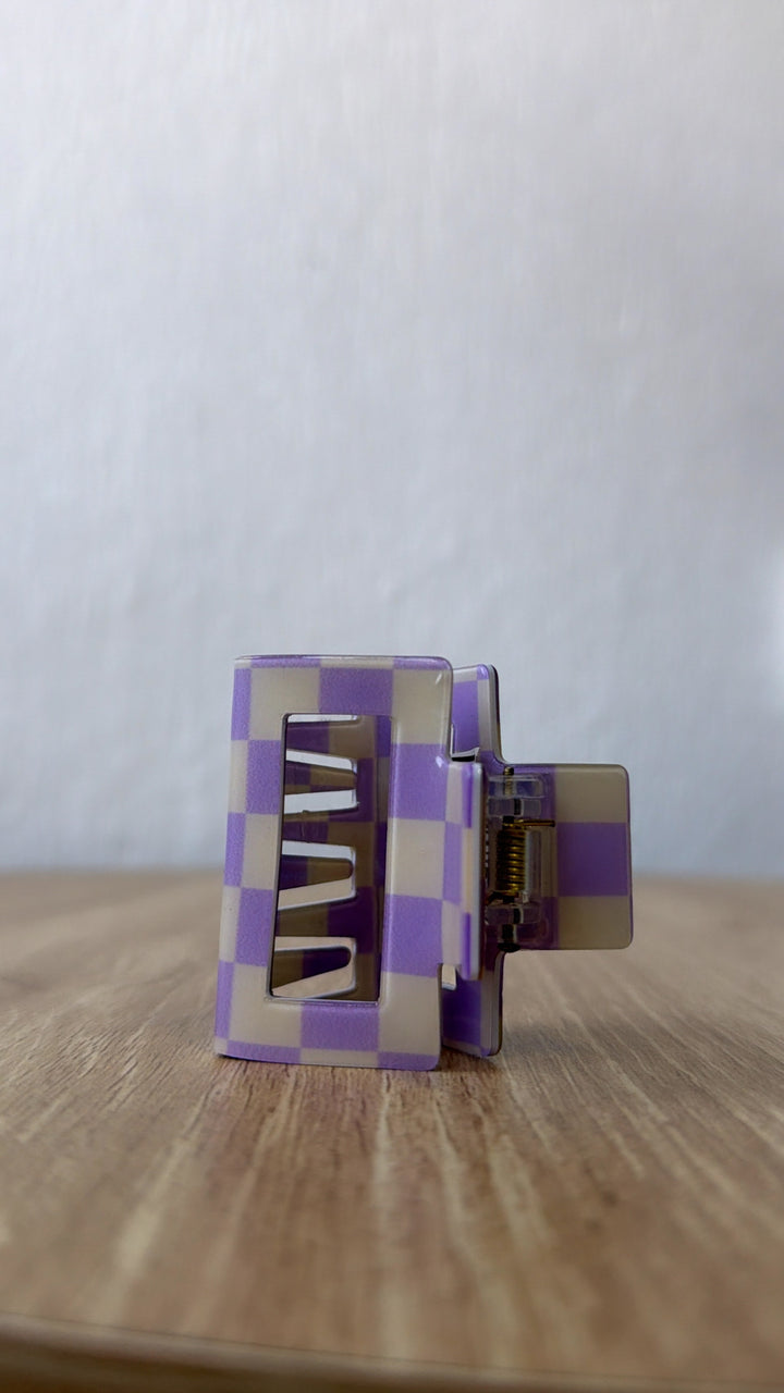 White and Lavender Medium Claw Clip