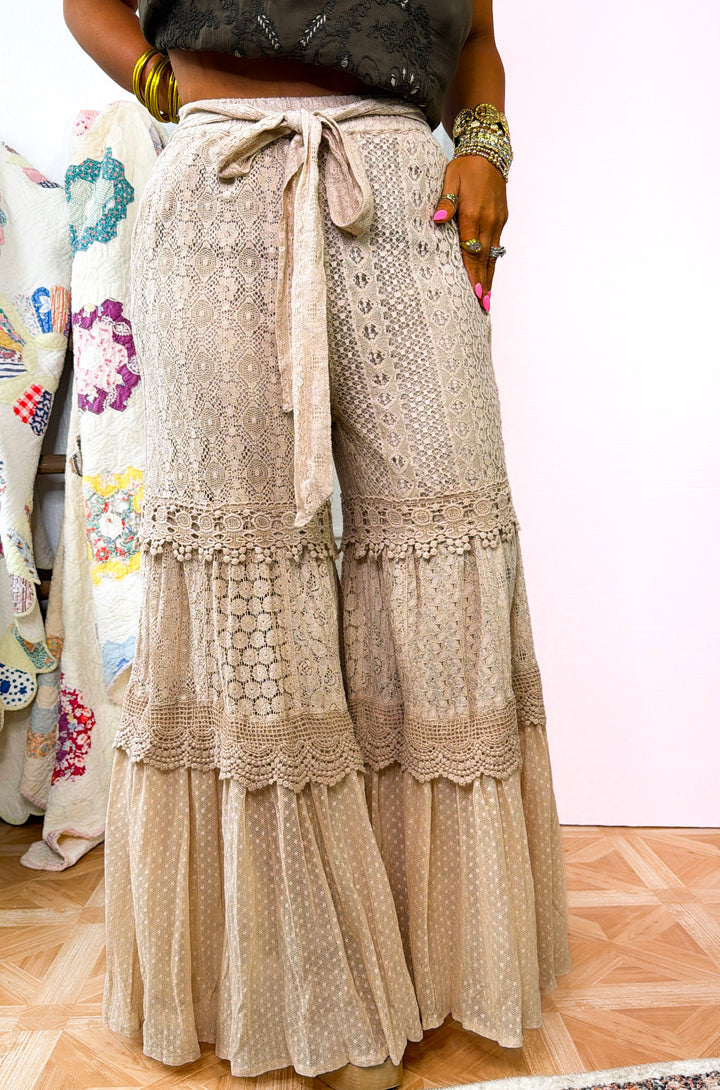 Meadow Curve Lace Tiered Pant, Beige