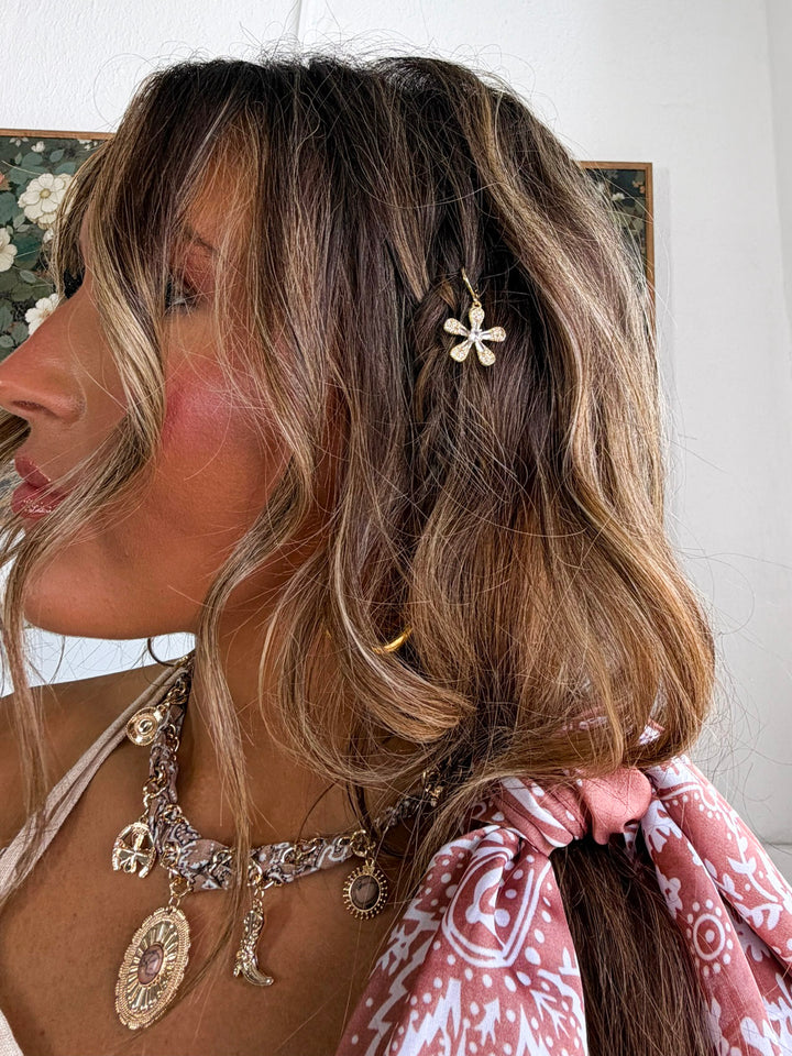 Treasure Jewels: Amore Flower Charm
