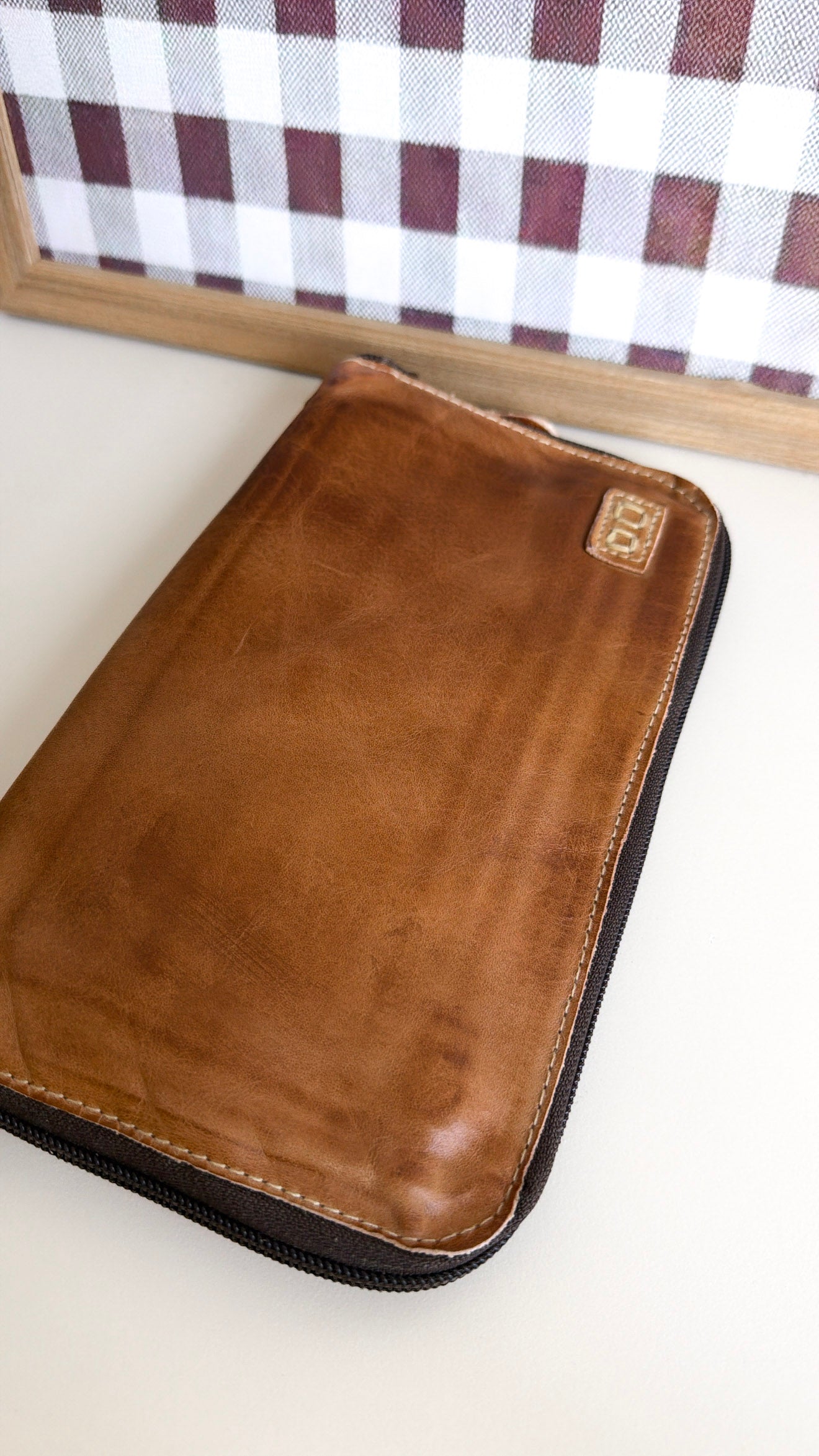 Bedstu Templeton II, Tan Rustic – Everyday Chic Boutique