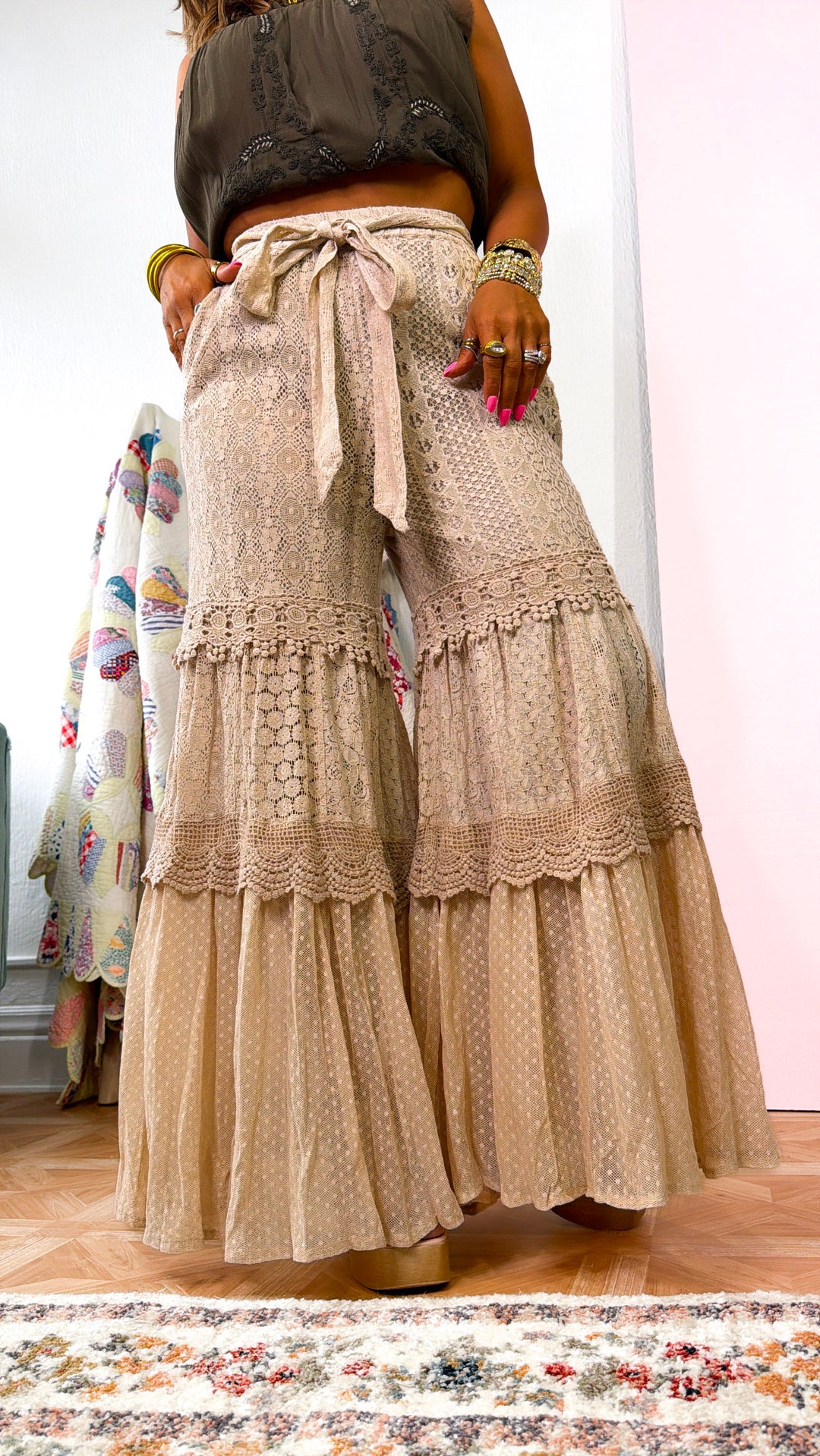 Meadow Curve Lace Tiered Pant, Beige