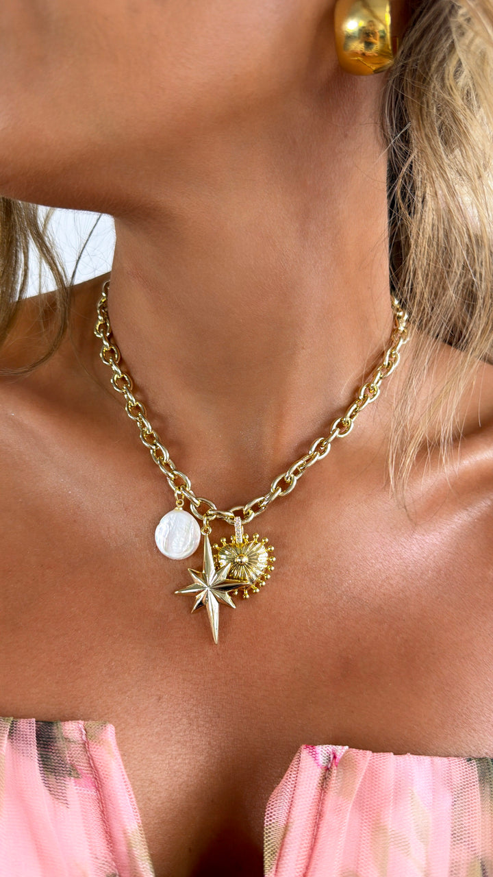 Treasure Jewels: Lovely Link Necklace Gold