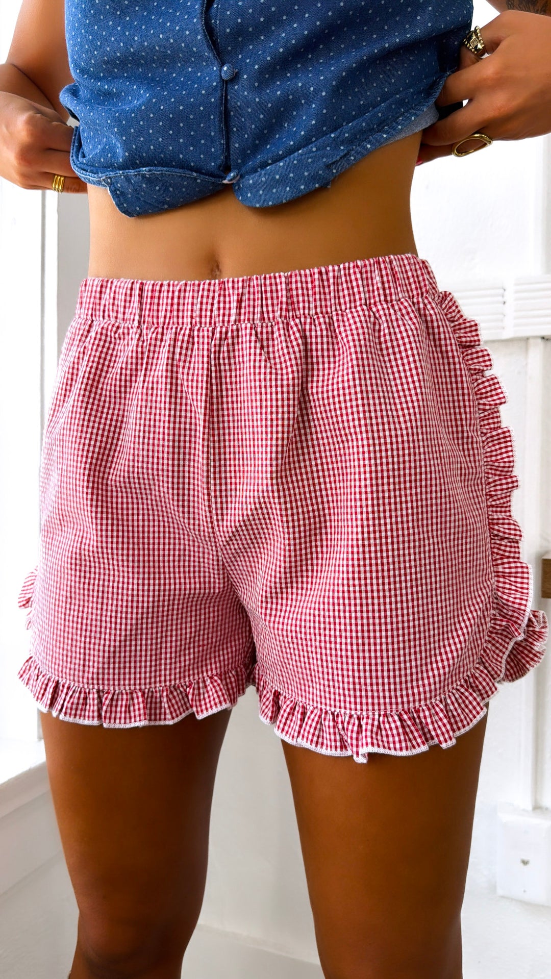 Gingham Dreams Ruffled Short, Red/White