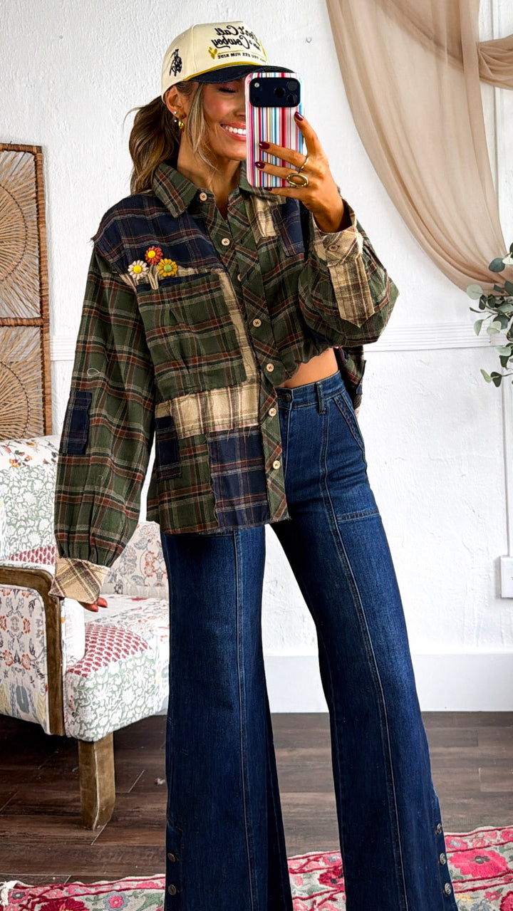 Touch Of Floral Detailed Flannel, Green Multi