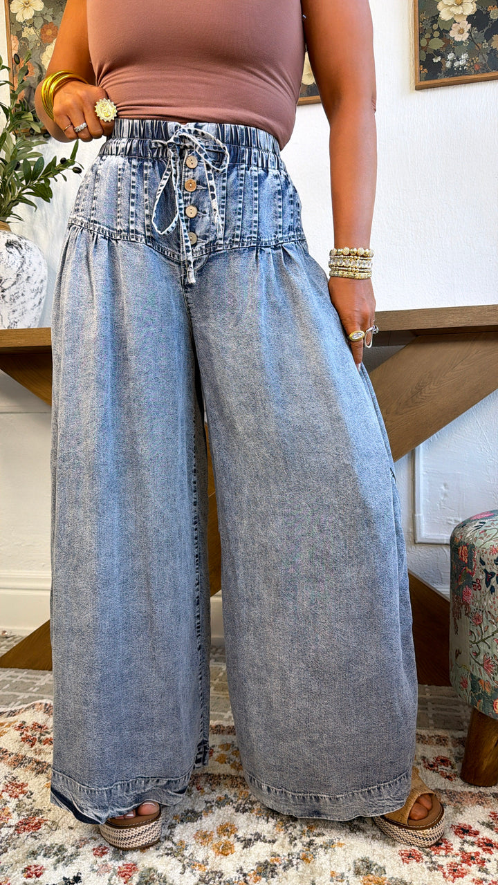 Waylon Washed Pintuck Wide Leg Pant