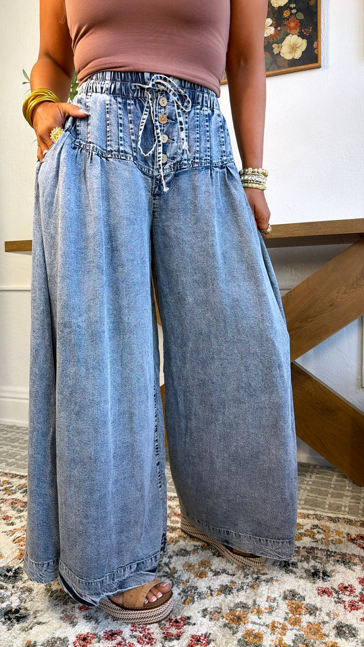 Waylon Washed Pintuck Wide Leg Pant