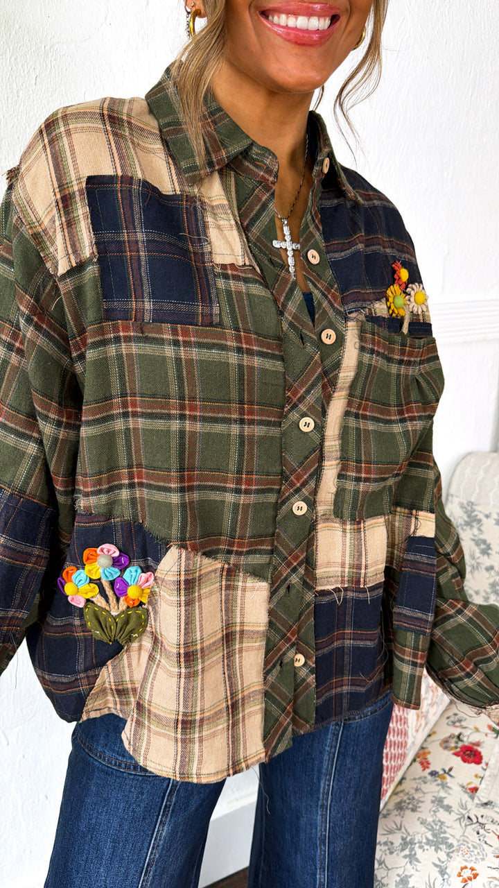 Touch Of Floral Detailed Flannel, Green Multi