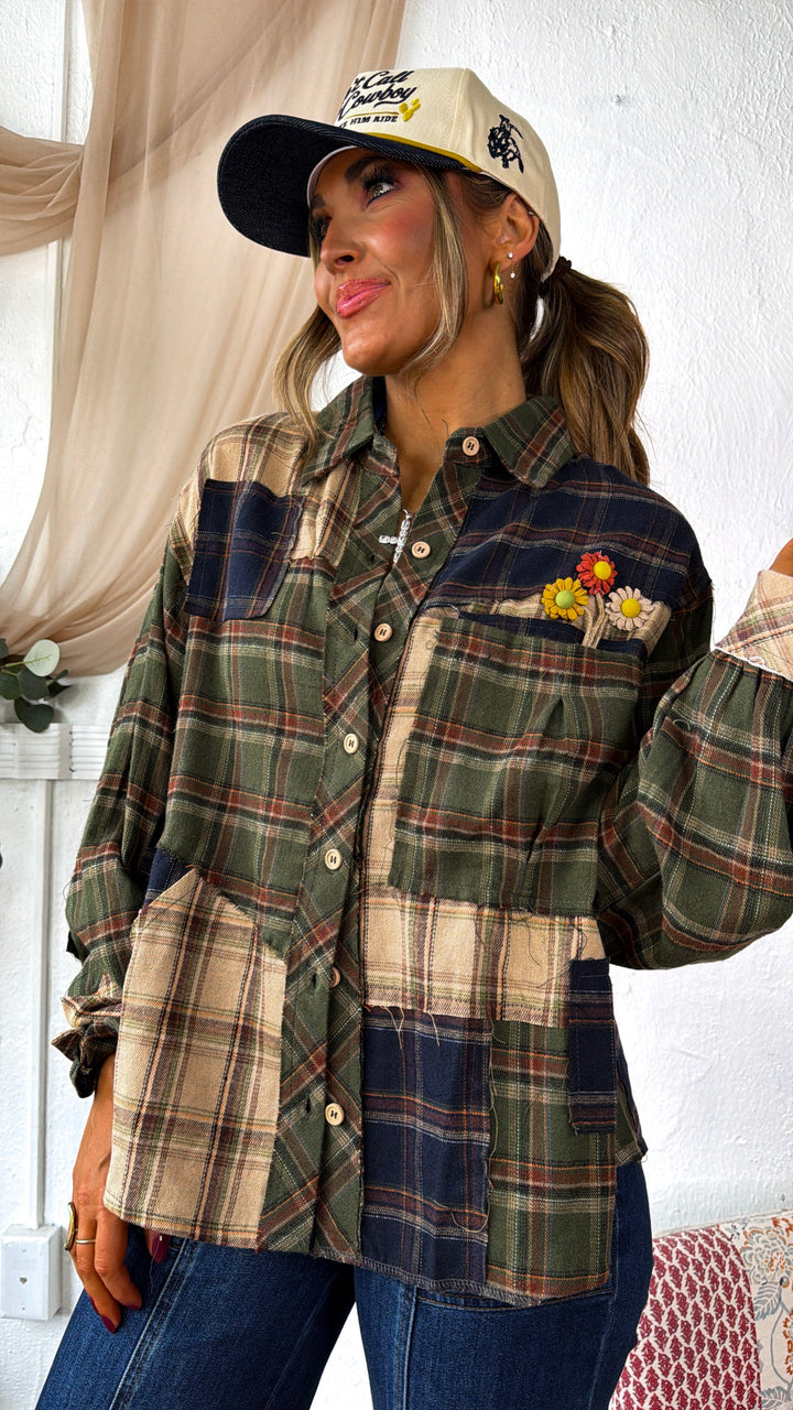 Touch Of Floral Detailed Flannel, Green Multi