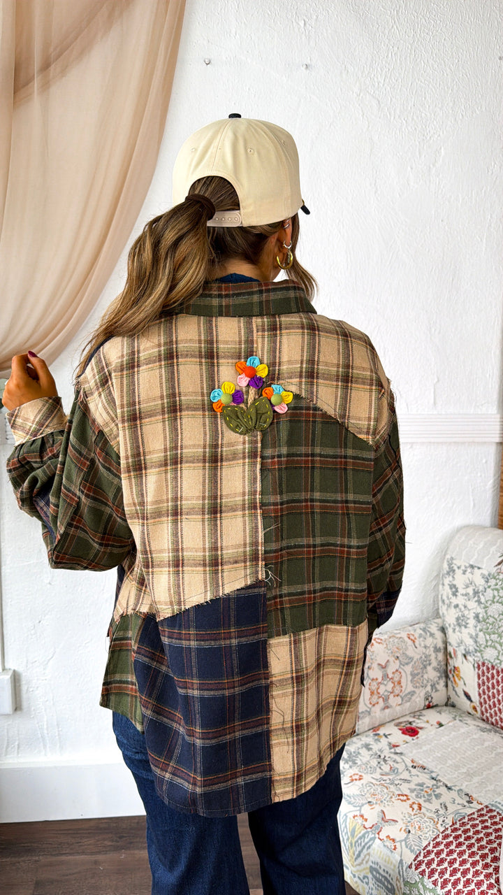 Touch Of Floral Detailed Flannel, Green Multi