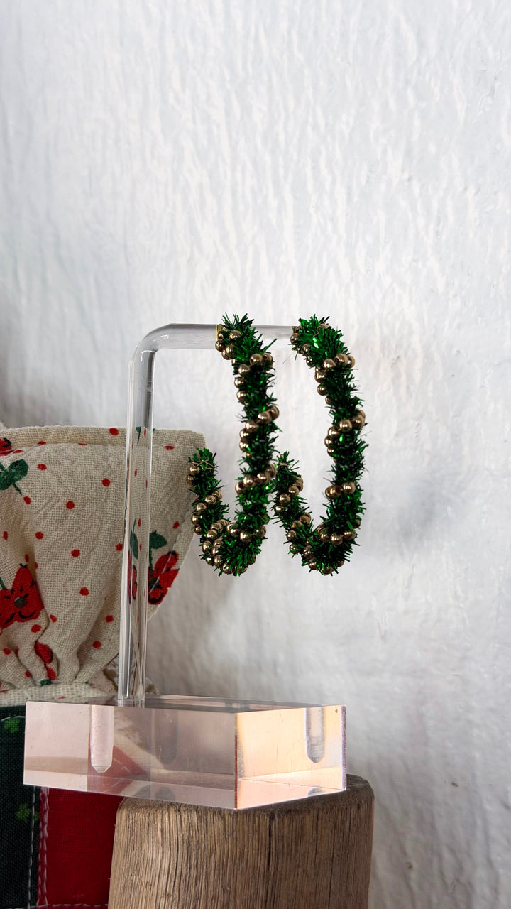 Holiday Tinsel Wrapped Hoop, Green
