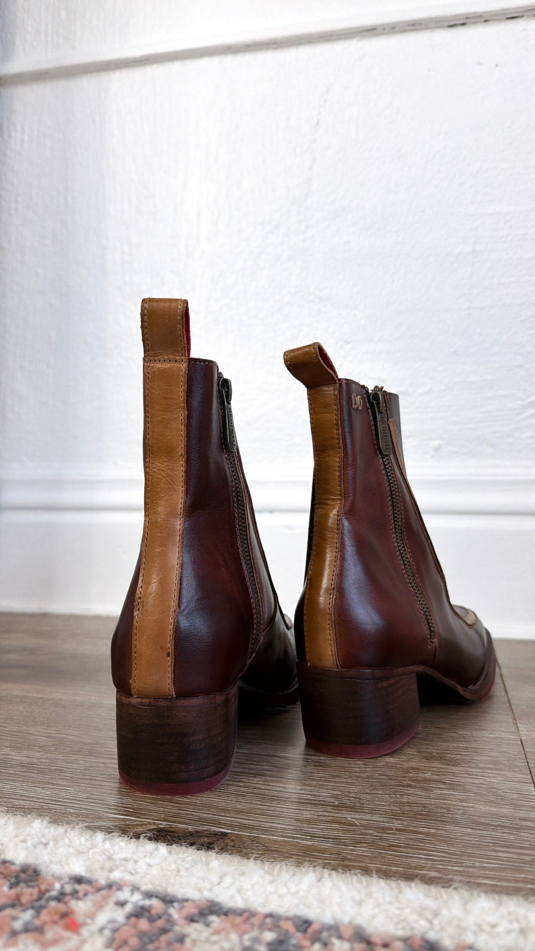 Bedstu Bitsy, Teak Oat Rustic