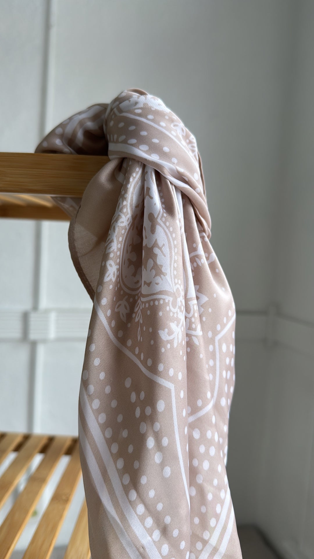 Silky Paisley Twilly Scarf, Sand