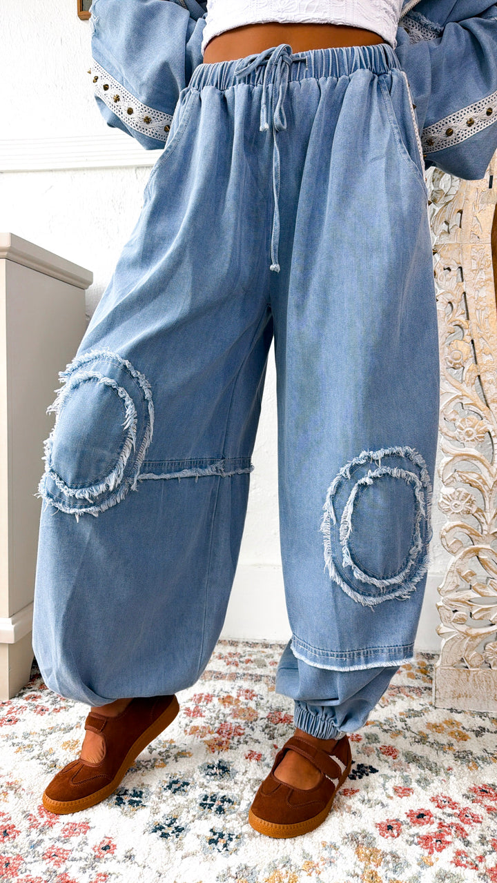 POL: Studded Jogger, Denim