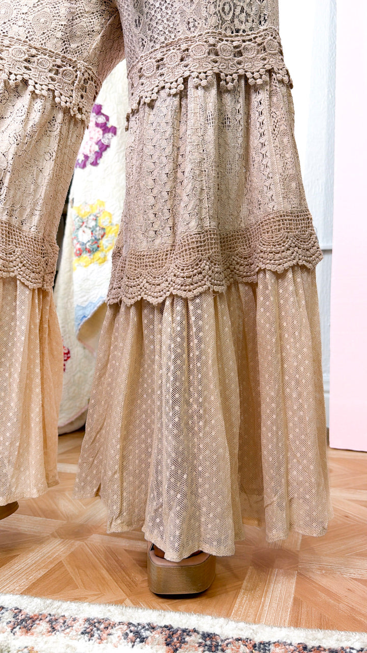 Meadow Curve Lace Tiered Pant, Beige