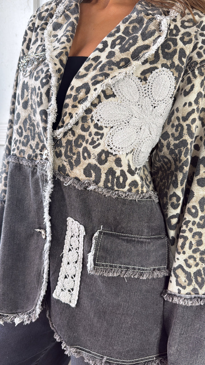 Wild Authority Blazer Jacket, Leopard/Black