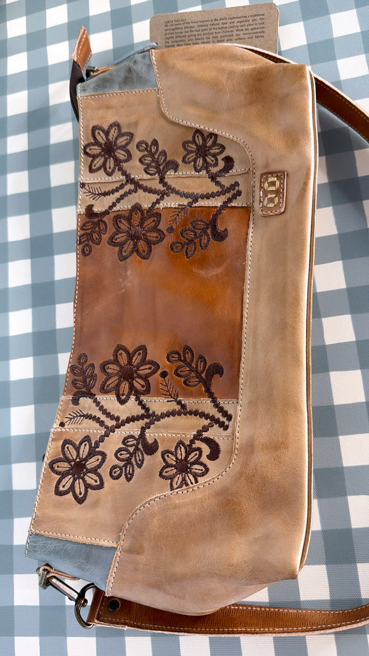 Bedstu Hyperbolic, Desert Stone Rustic