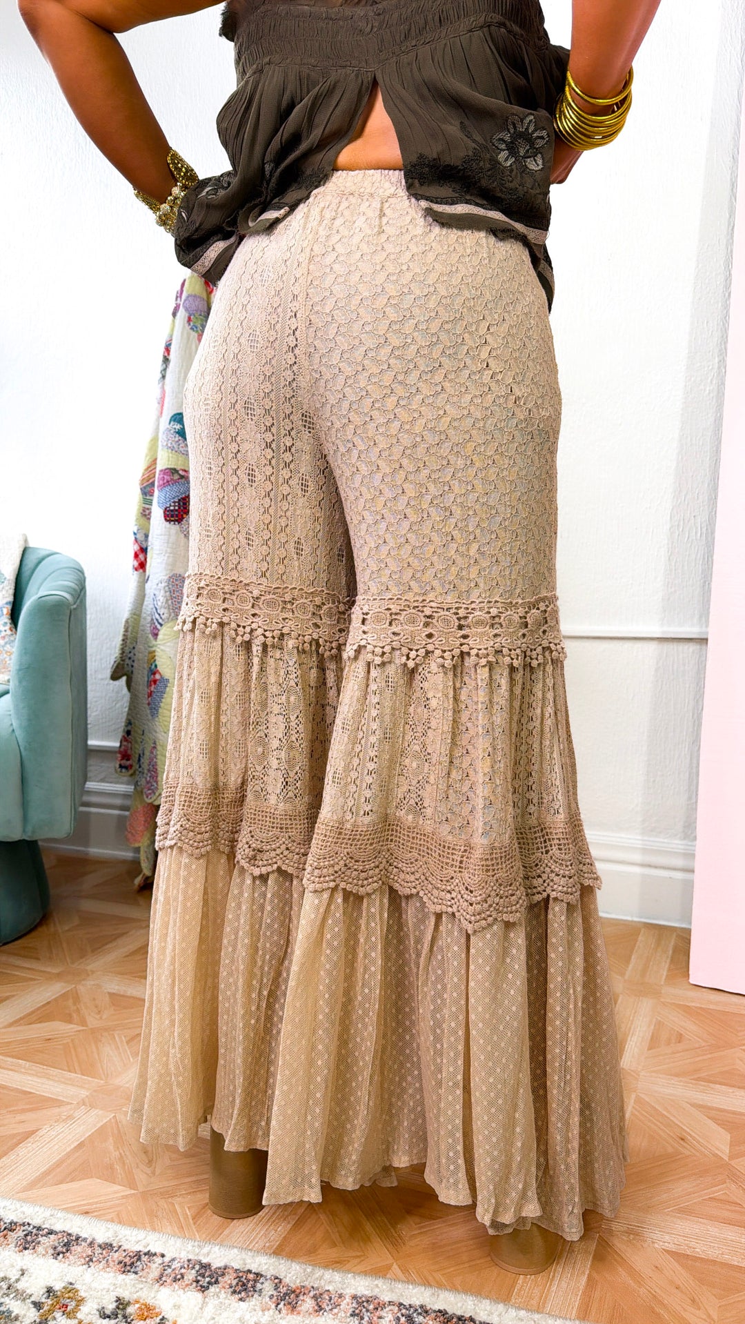 Meadow Curve Lace Tiered Pant, Beige