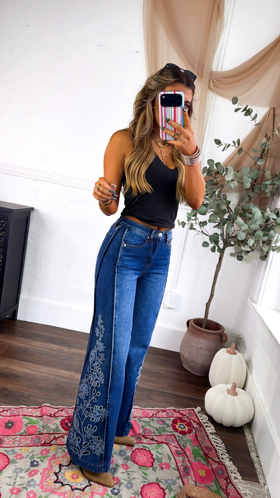 Wildflower Stitch Wide Leg Denim, Md. Dark