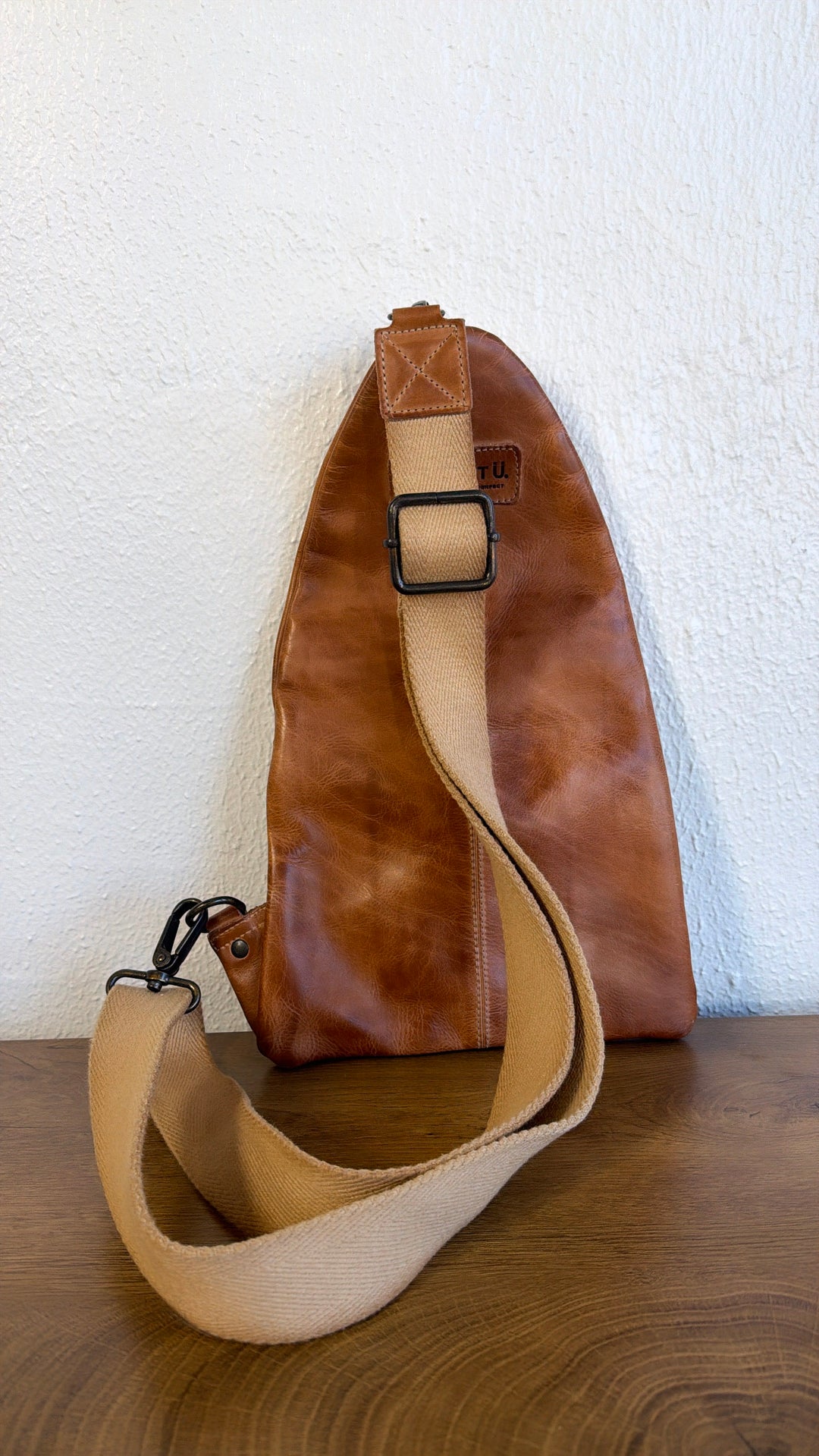 BedStu Andie, Tan Rustic