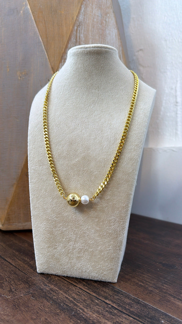 Golden Pearl Necklace