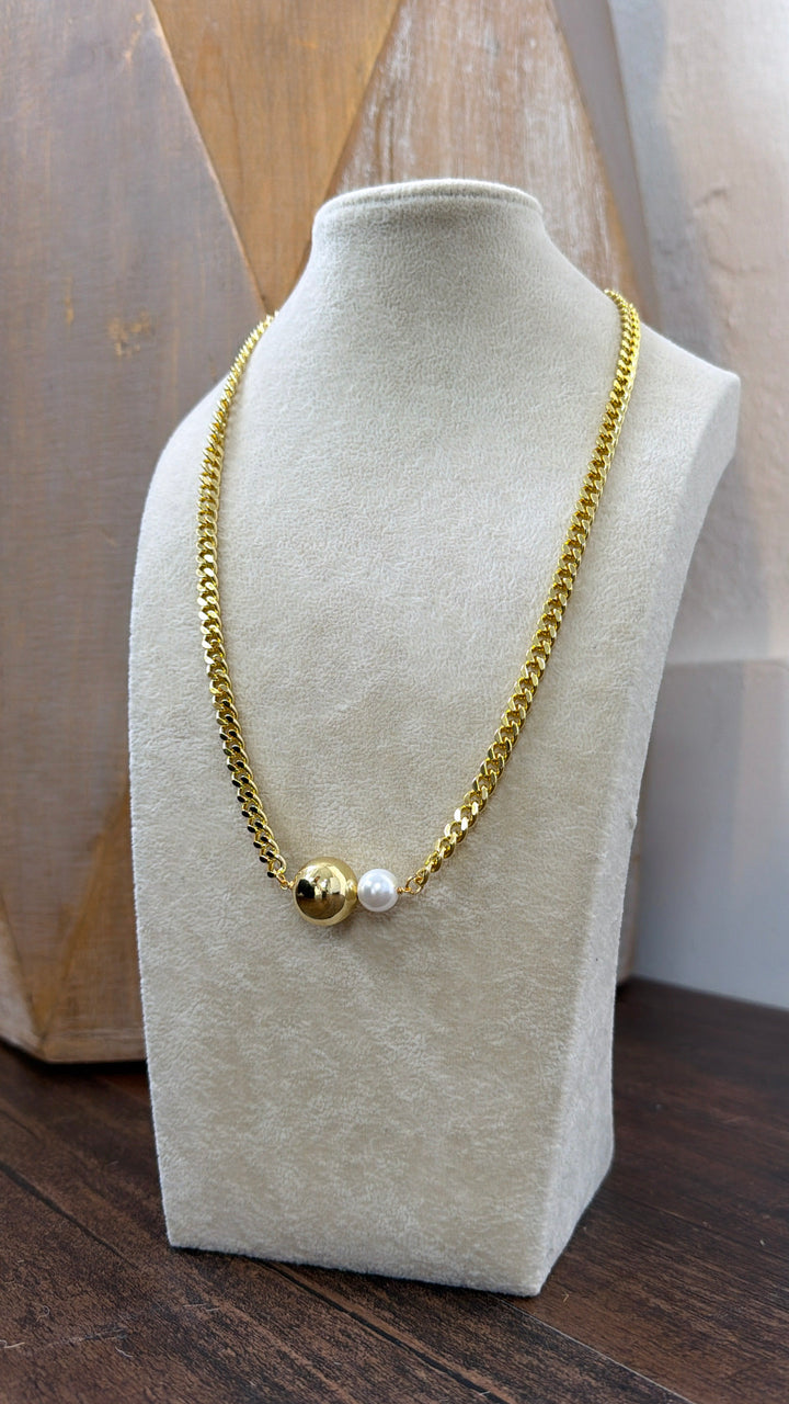 Golden Pearl Necklace