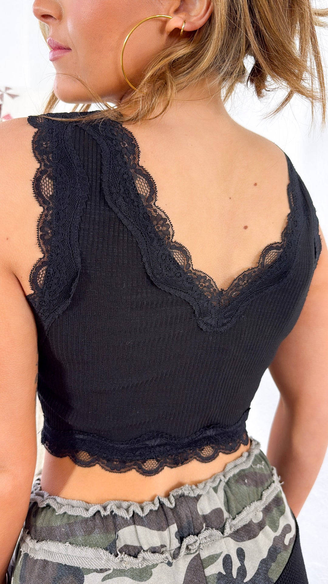 Timeless Lace Detailed Tank, Black